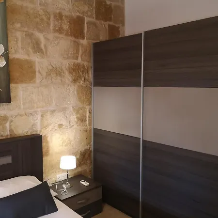 Two Gate Town House Senglea