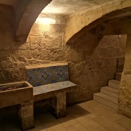 Two Gate Town House * Senglea